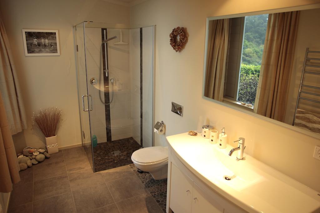 The Bay Lodge Pohara Camera foto